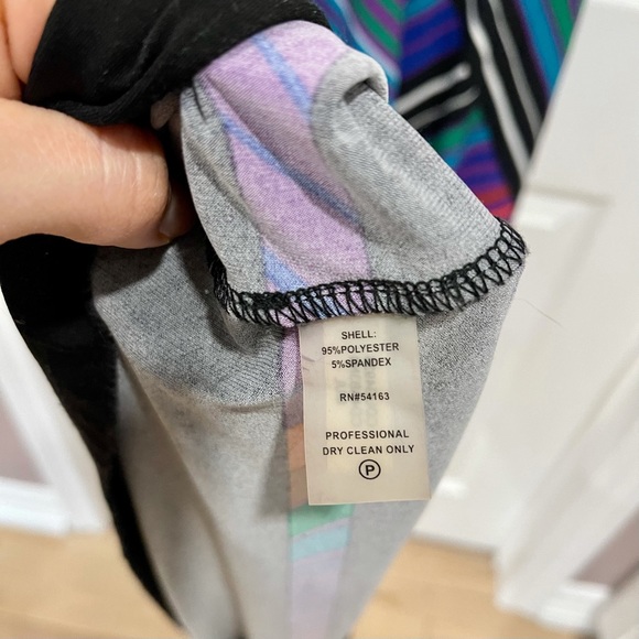 Stunning Calvin Klein maxi dress - Picture 7 of 8